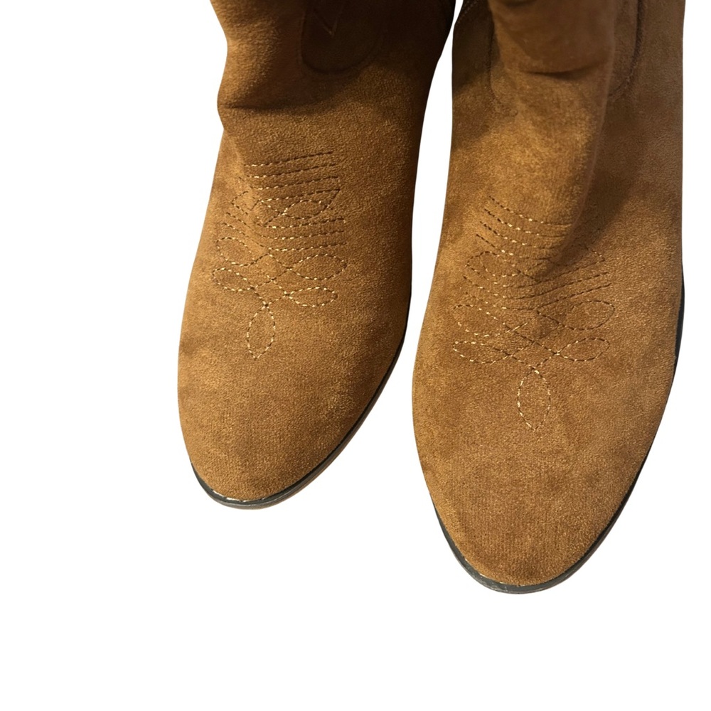 Faux Suede Tan/Brown Embroidered Boots with wooden heel & brass button details - Picture 5 of 8